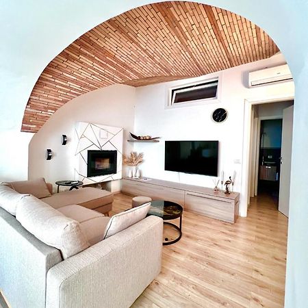 L'Arco Sul Lago • Gold Apartment Castro  Exteriér fotografie
