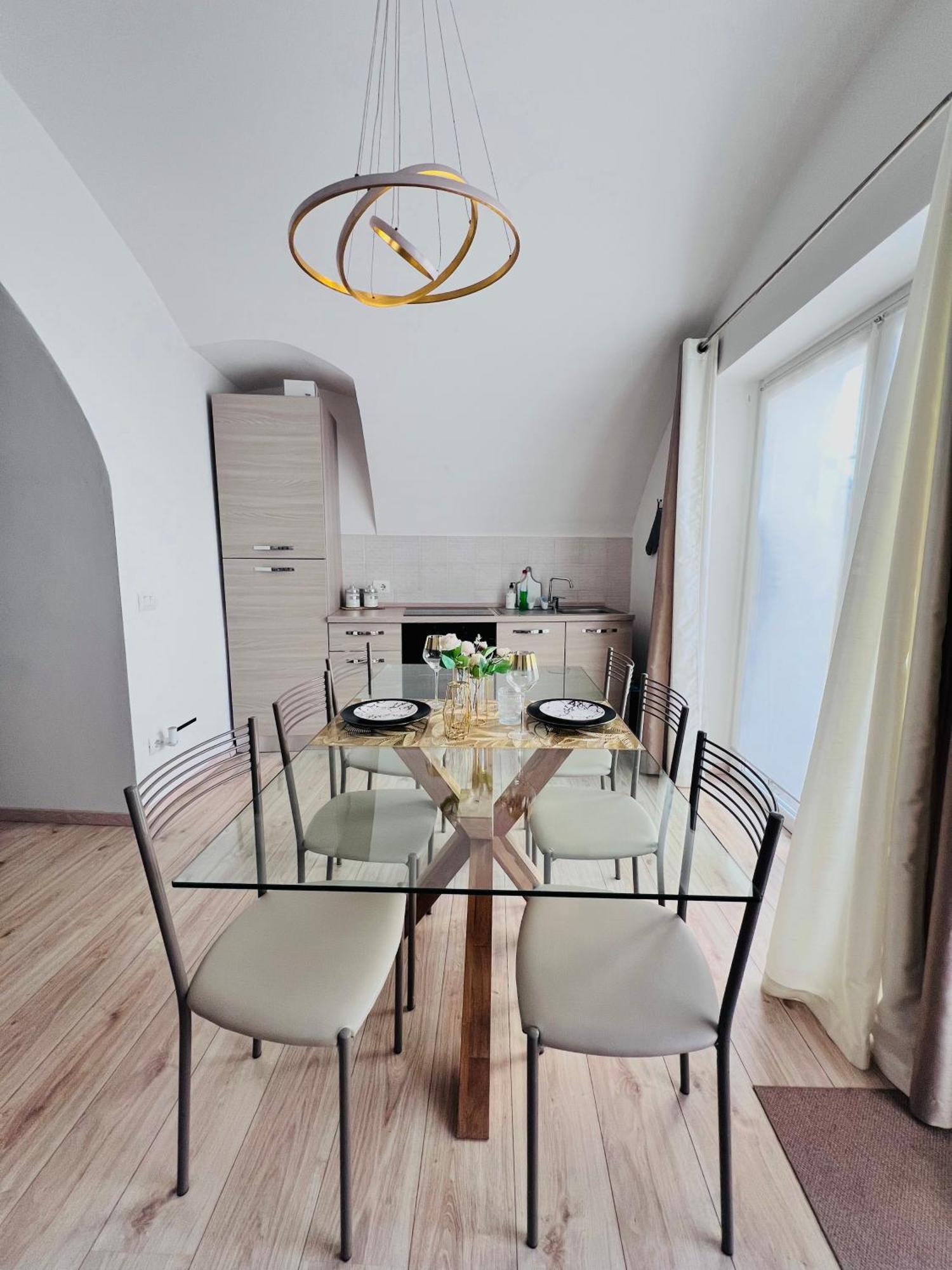 L'Arco Sul Lago • Gold Apartment Castro  Exteriér fotografie